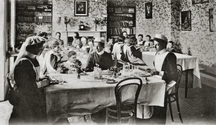 Framed Print : Bristol Diocesan Home, Longwell Green, Bristol Dinner Time Framed Print : Bristol Diocesan Home, Longwell Green, Bristol Dinner Time