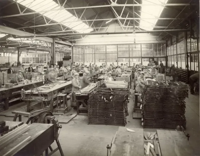 Framed Print : The Bristol factory in 1917 Framed Print : The Bristol factory in 1917