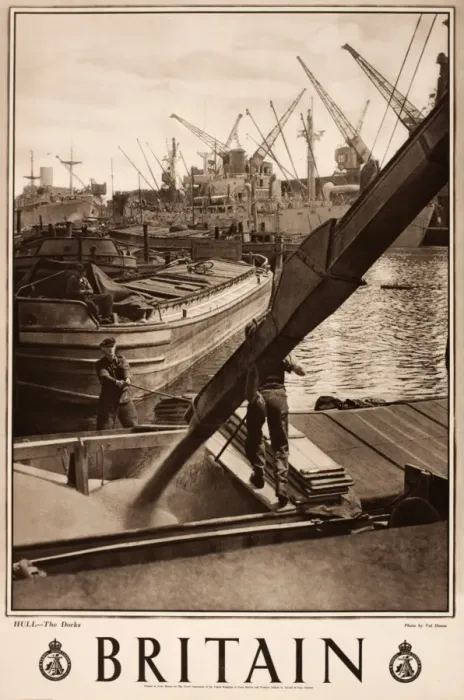 Framed Print : Britain poster, Hull, The Docks Framed Print : Britain poster, Hull, The Docks