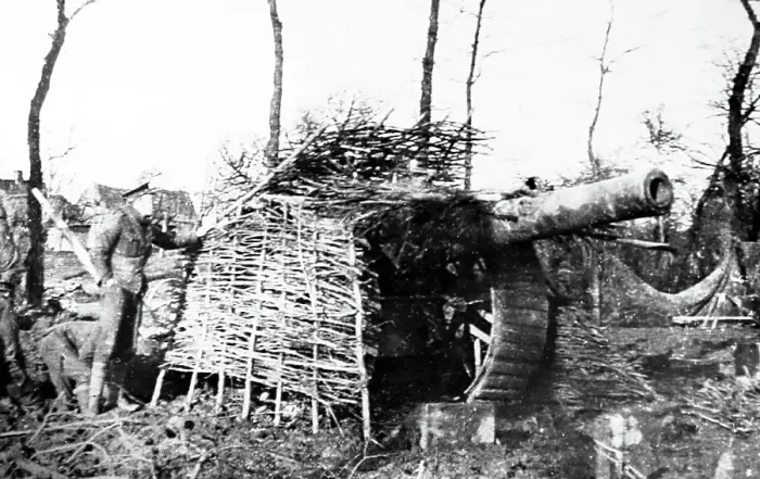 Framed Print : British Army camouflaged 6 inch gun during WW1 Framed Print : British Army camouflaged 6 inch gun during WW1