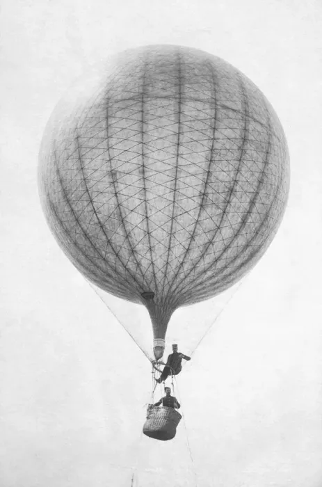 Framed Print : British Army Gas-Balloon Flying Carrying 2 Soldiers at t? Framed Print : British Army Gas-Balloon Flying Carrying 2 Soldiers at t?