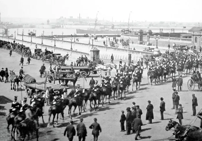 Framed Print : British Army troops at the Liverpool Landing Stage Framed Print : British Army troops at the Liverpool Landing Stage