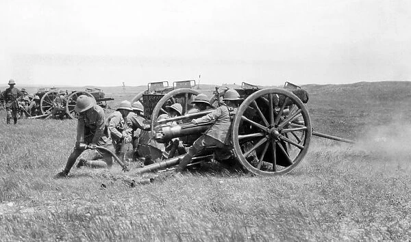 British artillery in action near Kirkuk, WW1