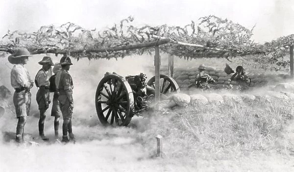 British battery in action, Samarra, WW1