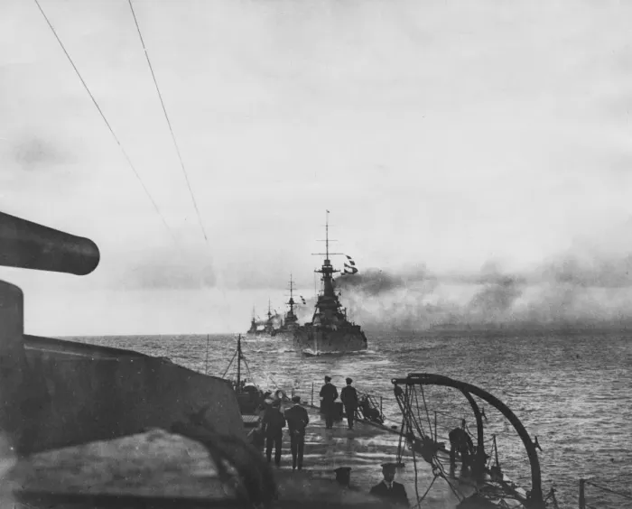 Framed Print : British battleships at sea, WW1 Framed Print : British battleships at sea, WW1