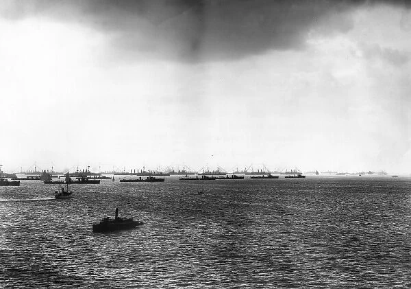 British fleet with torpedo craft, WW1