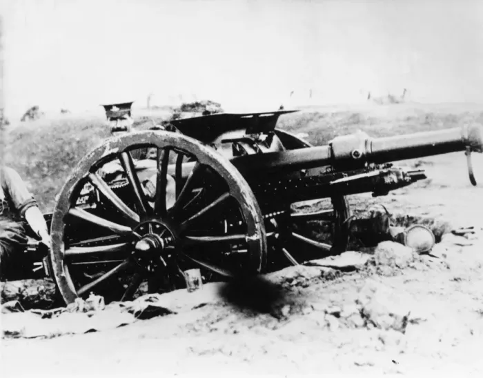Framed Print : British gun on the Western Front, WW1 Framed Print : British gun on the Western Front, WW1