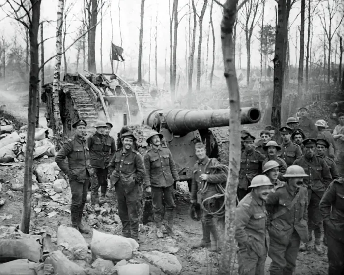 Framed Print : British soldiers with captured German gun, WW1 Framed Print : British soldiers with captured German gun, WW1