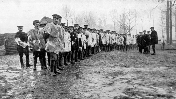 Framed Print : British soldiers in goat-skins: Wearing the new overcoat issued by the War Office for the winter Framed Print : British soldiers in goat-skins: Wearing the new overcoat issued by the War Office for the winter