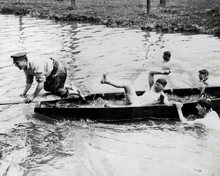 Framed Print : British soldiers having fun in a boat, WW1 Framed Print : British soldiers having fun in a boat, WW1