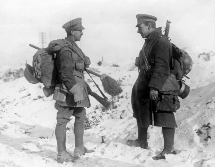 Framed Print : Two British soldiers in the snow, Western Front, WW1 Framed Print : Two British soldiers in the snow, Western Front, WW1