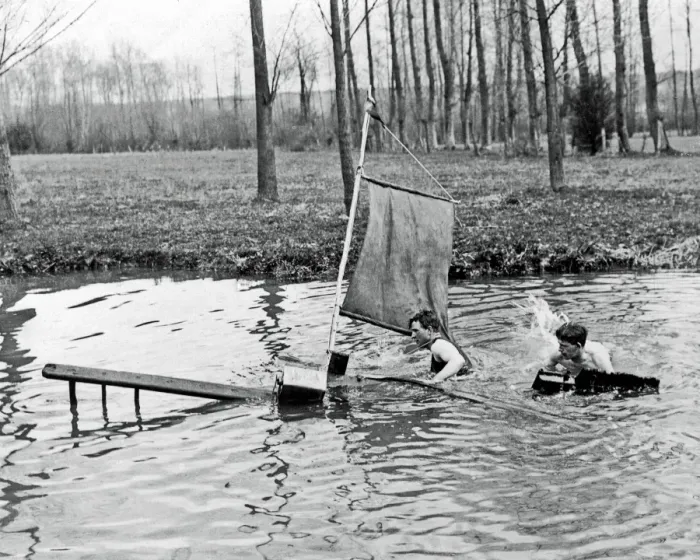 Framed Print : British soldiers in water during rest break, WW1 Framed Print : British soldiers in water during rest break, WW1