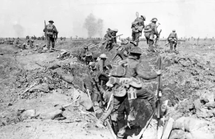 Framed Print : British soldiers on the Western Front, WW1 Framed Print : British soldiers on the Western Front, WW1