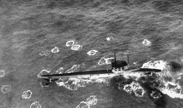 British submarine HMS C25 under attack, WW1