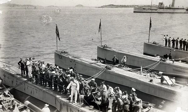 British submarine HMS L4 and others, Hong Kong