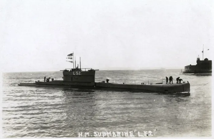 Framed Print : British submarine L52 with crew on deck Framed Print : British submarine L52 with crew on deck