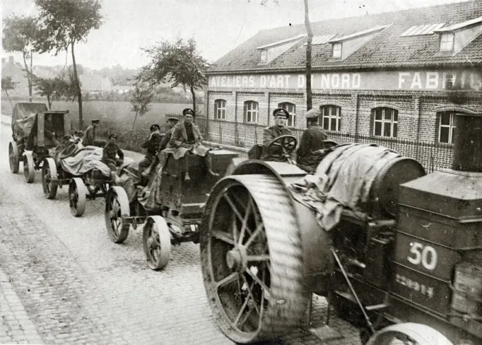Framed Print : British transport pushing forward in Flanders, WW1 Framed Print : British transport pushing forward in Flanders, WW1