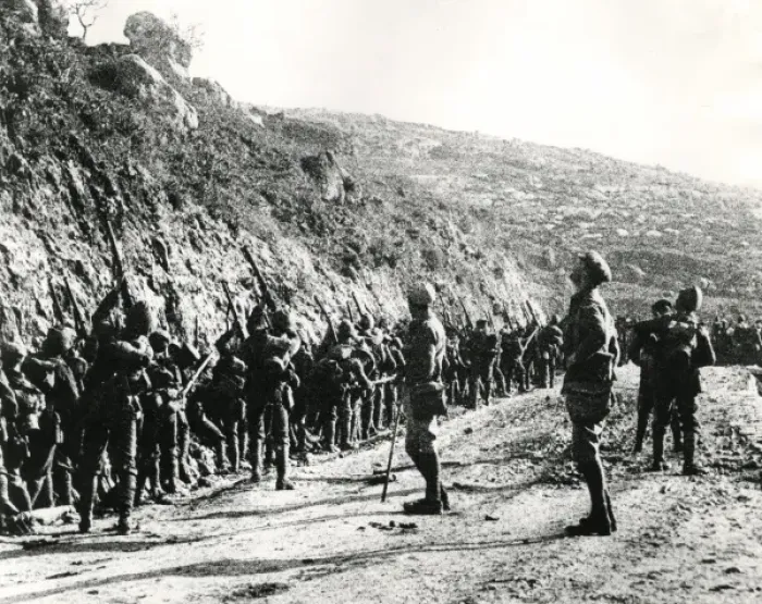 Framed Print : British troops firing at aircraft, Es Salt Road, WW1 Framed Print : British troops firing at aircraft, Es Salt Road, WW1