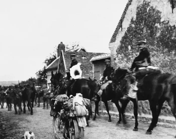 Framed Print : British troops in France 1914 Framed Print : British troops in France 1914
