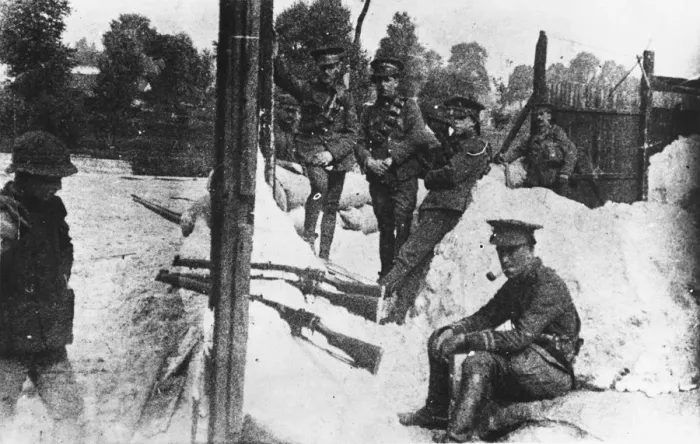 Framed Print : British troops in France 1914 Framed Print : British troops in France 1914
