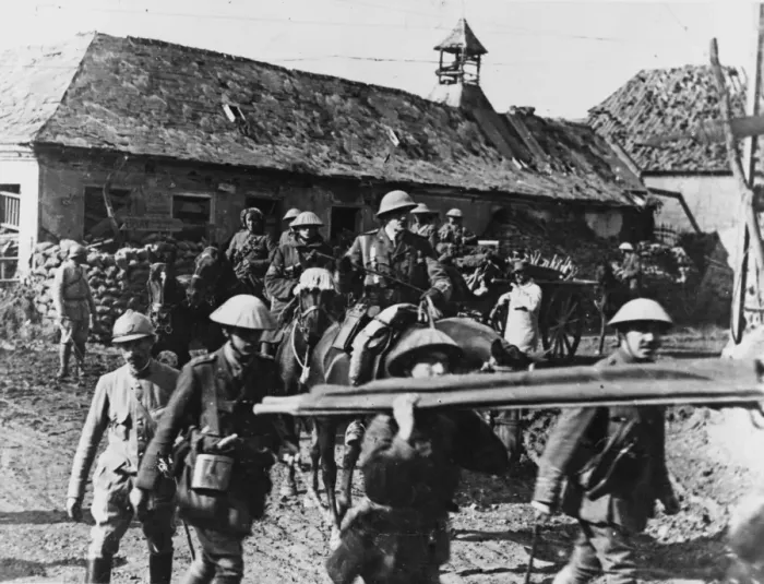 Framed Print : British troops, Maricourt 1916 Framed Print : British troops, Maricourt 1916