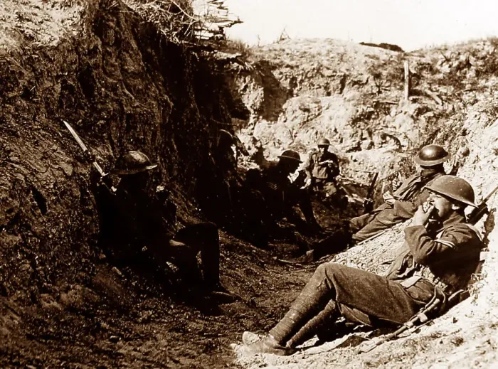 Framed Print : British troops near Arras during the First World War Framed Print : British troops near Arras during the First World War
