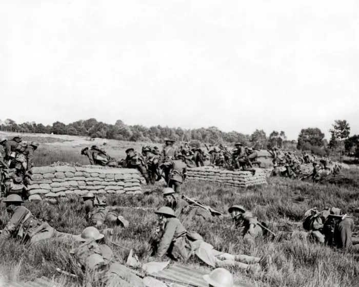 Framed Print : British troops on training exercise, Western Front, WW1 Framed Print : British troops on training exercise, Western Front, WW1