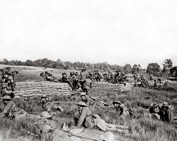 British troops on training exercise, Western Front, WW1