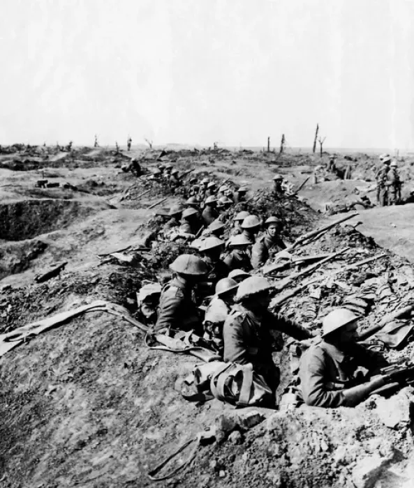 Framed Print : British troops waiting to advance, Western Front, WW1 Framed Print : British troops waiting to advance, Western Front, WW1