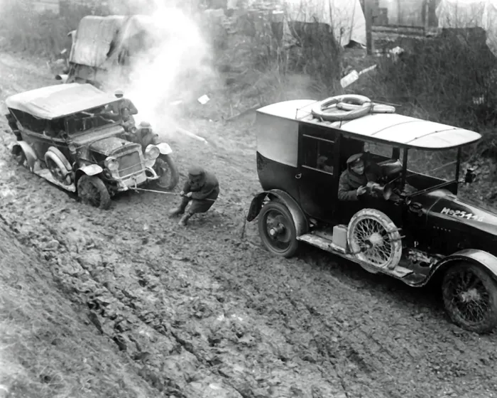 Framed Print : British vehicle stuck in mud, Western Front, WW1 Framed Print : British vehicle stuck in mud, Western Front, WW1