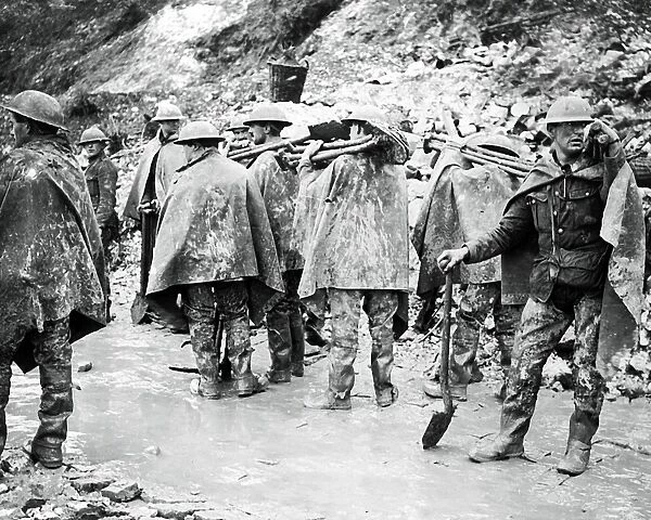 British working party in rain, Western Front, WW1