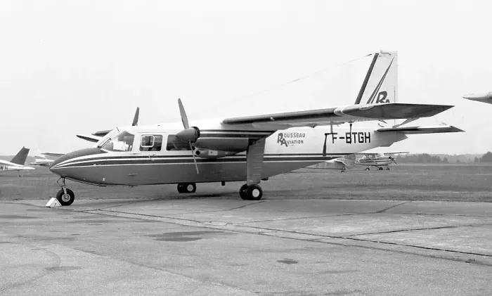 Framed Print : Britten-Norman BN-2A Islander F-BTGH Framed Print : Britten-Norman BN-2A Islander F-BTGH