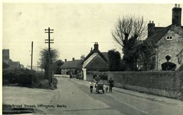 Framed Print : Broad Street, Uffington, Berkshire Framed Print : Broad Street, Uffington, Berkshire