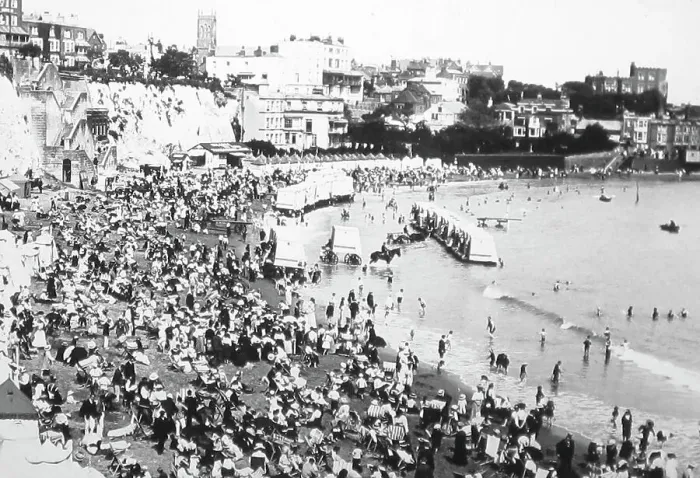 Framed Print : Broadstairs beach Framed Print : Broadstairs beach