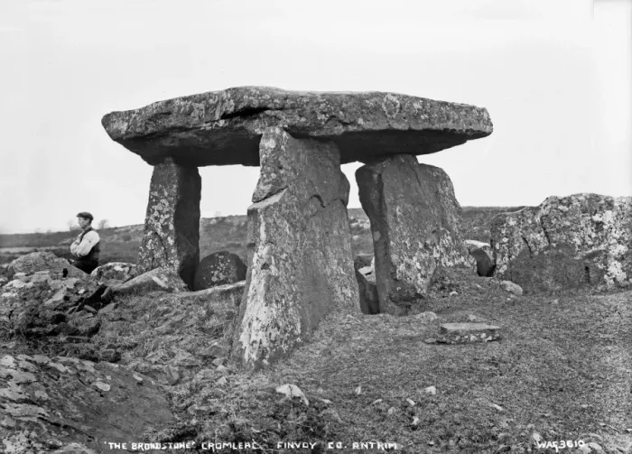 Framed Print : The Broadstone Cromlech, Finloy, Co. Antrim Framed Print : The Broadstone Cromlech, Finloy, Co. Antrim