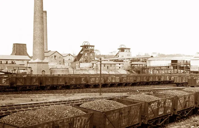 Framed Print : Brodsworth Colliery early 1900s Framed Print : Brodsworth Colliery early 1900s