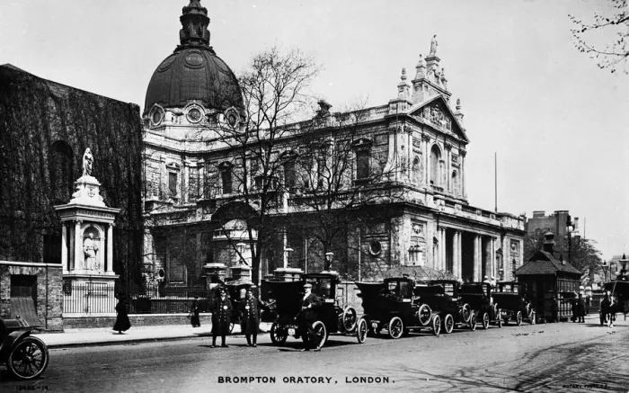 Framed Print : Brompton Oratory, Knightsbridge, SW London Framed Print : Brompton Oratory, Knightsbridge, SW London