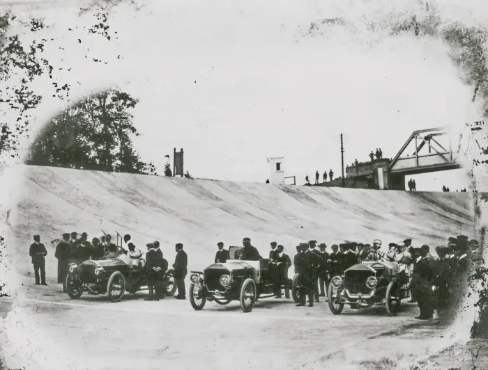 Framed Print : Brooklands Motor Course, 24 hour endurance record Framed Print : Brooklands Motor Course, 24 hour endurance record