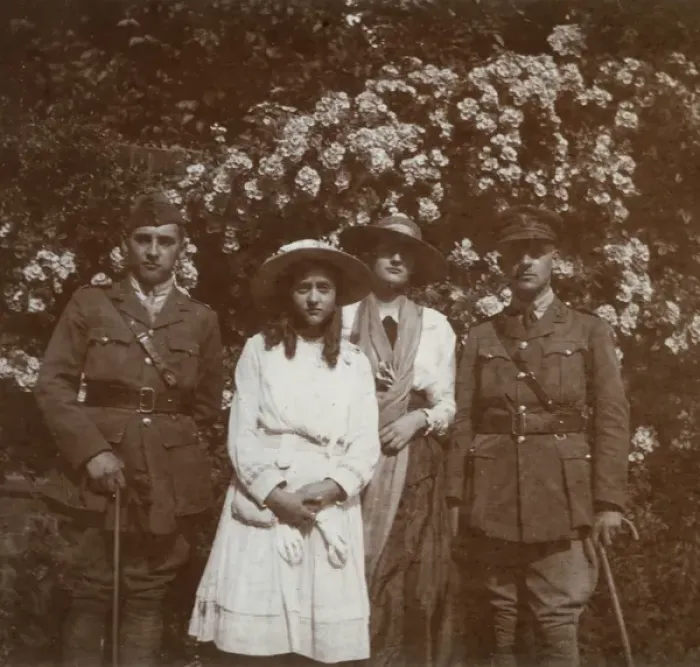 Framed Print : Brothers and sisters in a garden, WW1 Framed Print : Brothers and sisters in a garden, WW1