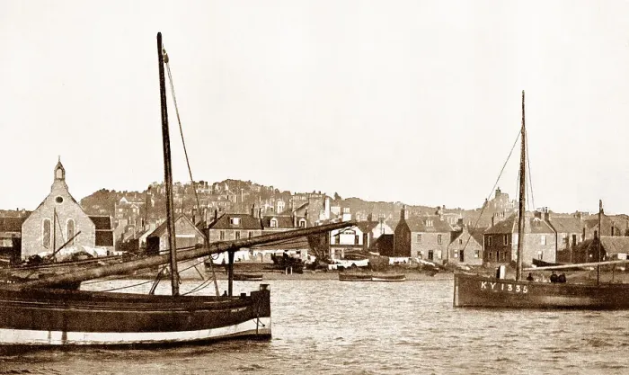Framed Print : Broughty Ferry early 1900s Framed Print : Broughty Ferry early 1900s