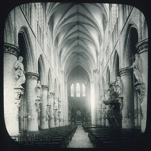 Brussels  /  Cathedral C1900
