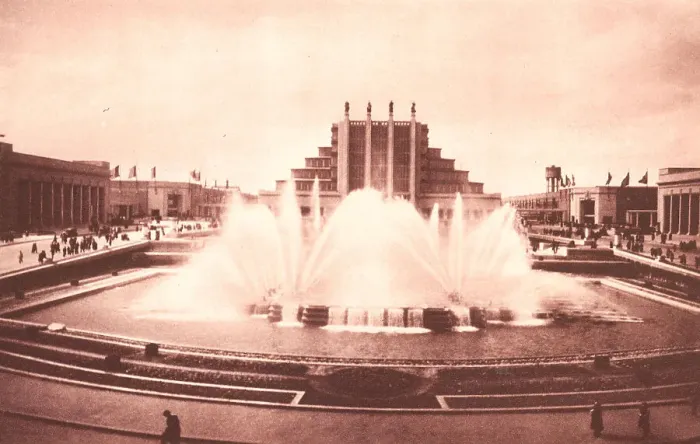 Framed Print : Brussels Expo 1935, Great Fountains Framed Print : Brussels Expo 1935, Great Fountains