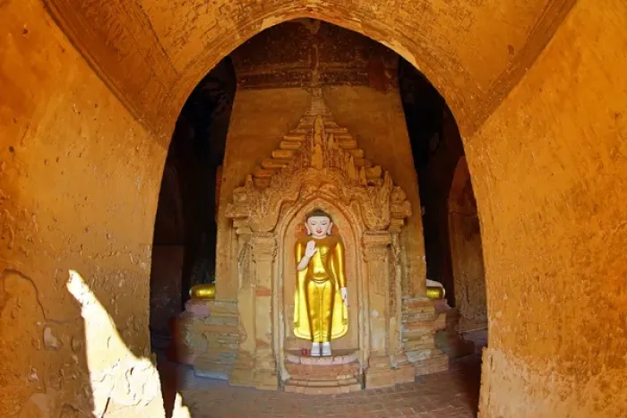 Framed Print : Buddha statue in Shwe Leik Too Pagoda in Bagan, Myanmar Framed Print : Buddha statue in Shwe Leik Too Pagoda in Bagan, Myanmar