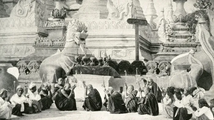 Framed Print : Buddhist monks praying, Rangoon, Burma, South East Asia Framed Print : Buddhist monks praying, Rangoon, Burma, South East Asia