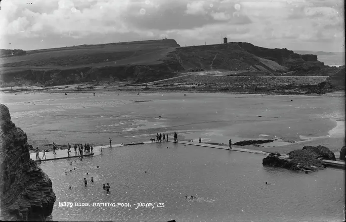 Framed Print : Bude Bathing Pool