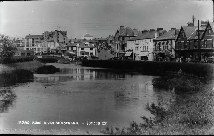 Framed Print : Bude River and Strand Framed Print : Bude River and Strand
