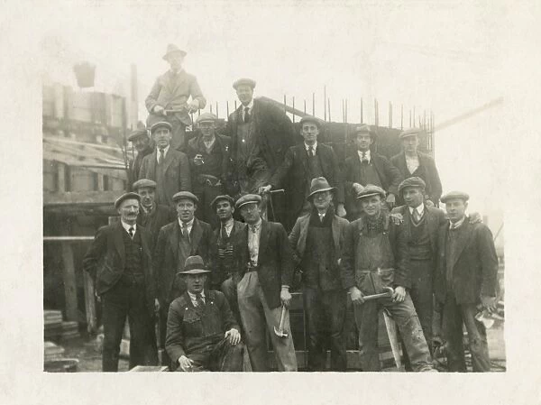 Builders of the Dorchester Hotel, Park Lane, London W1