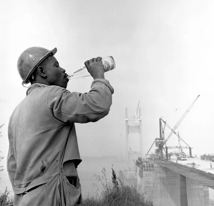Framed Print : Building the Severn Bridge Framed Print : Building the Severn Bridge