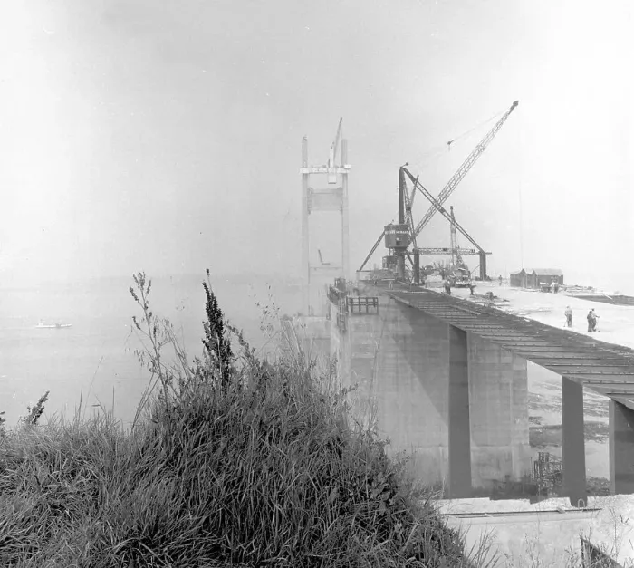 Framed Print : Building the Severn Bridge Framed Print : Building the Severn Bridge
