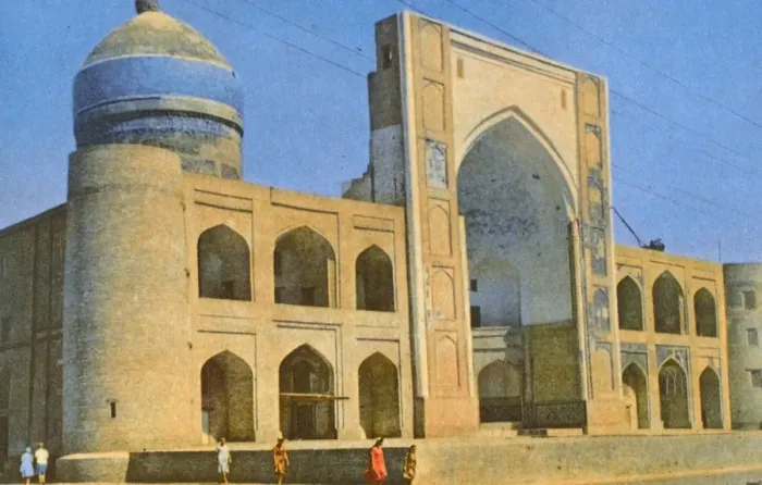 Framed Print : Bukhara, Uzbekistan - Madrasa Framed Print : Bukhara, Uzbekistan - Madrasa